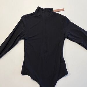 SKIMS NWT Onyx Zip Up Thong Bodysuit Medium Never Worn